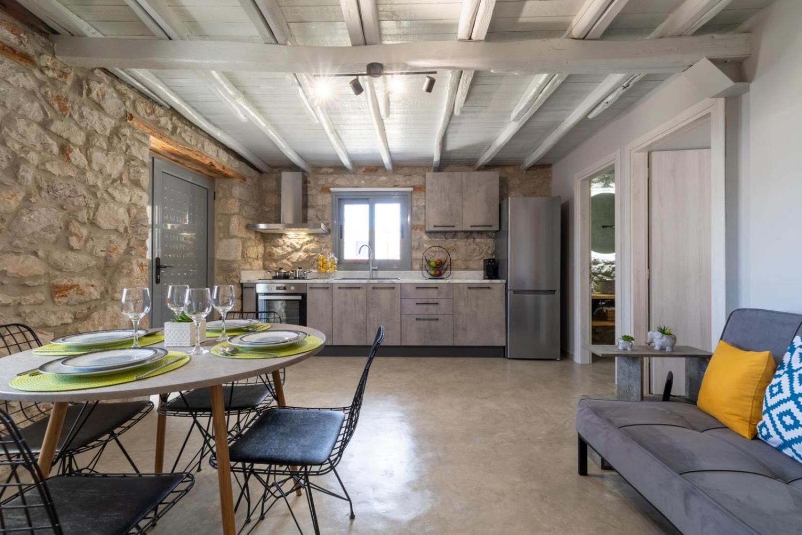 Vivari Stone House Bagian luar foto