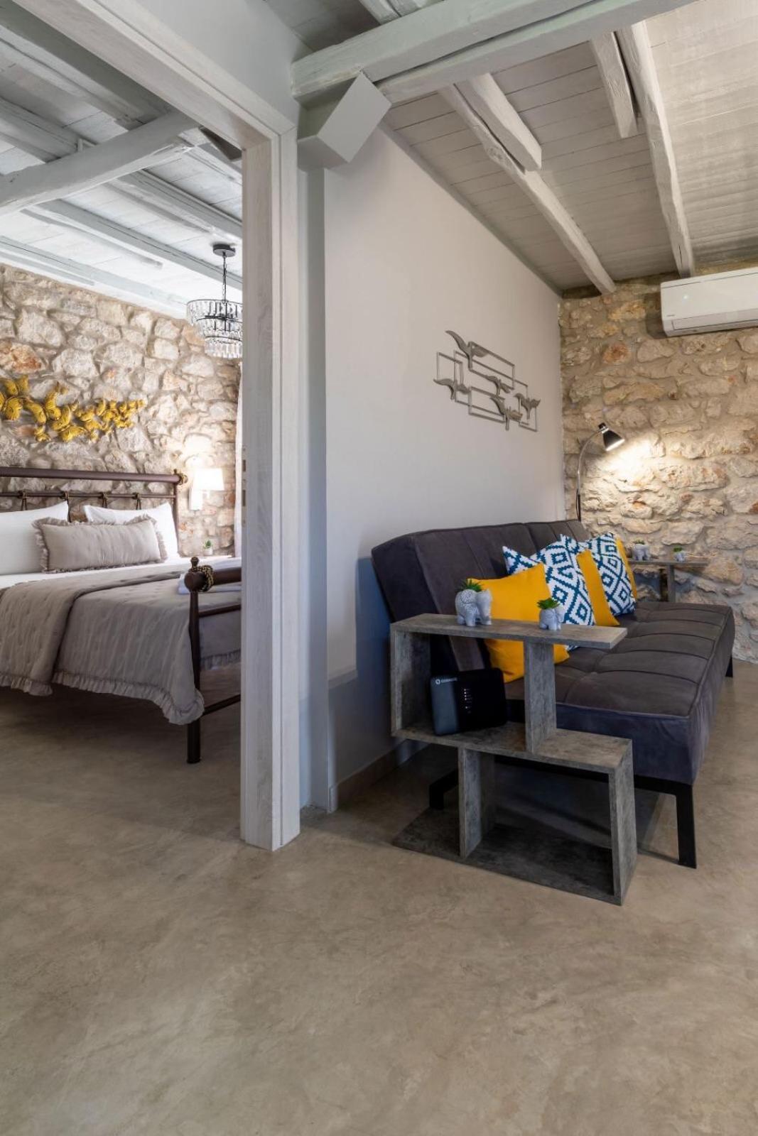 Vivari Stone House Bagian luar foto