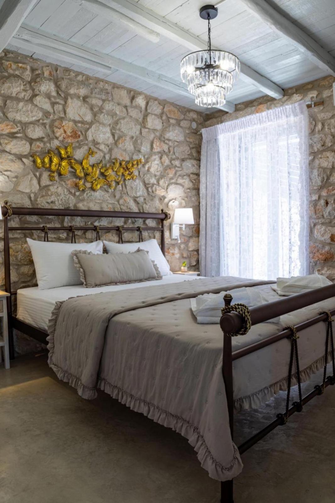 Vivari Stone House Bagian luar foto